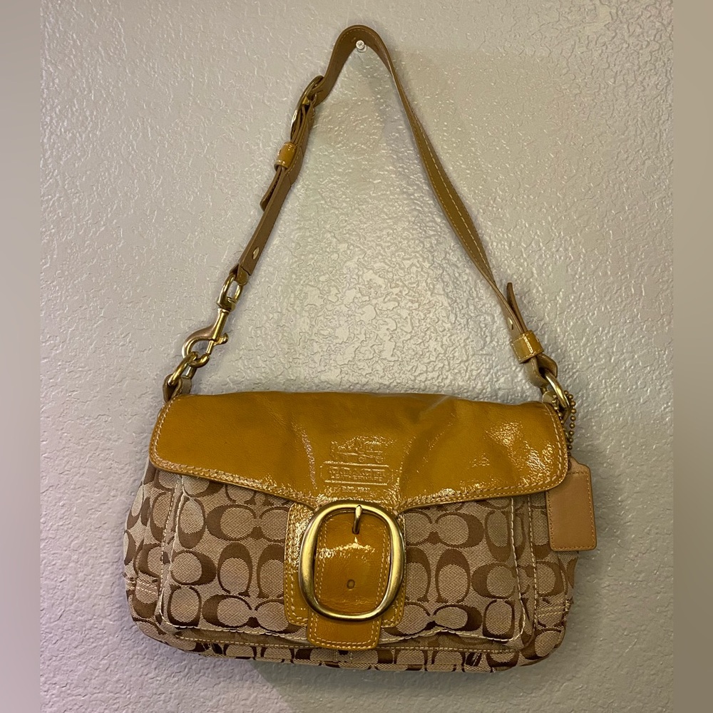 Coach Beecker Signature Purse